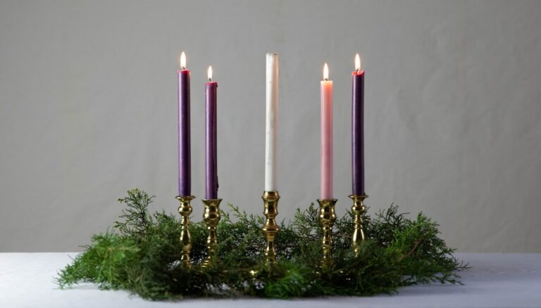 Adventskranz selber machen: So gelingt er zu Hause