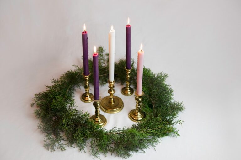 Adventskranz Bedeutung: Warum er Teil der Tradition ist